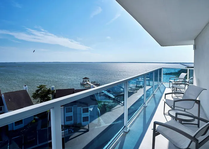 Hotel By Marriott Ocean 3*