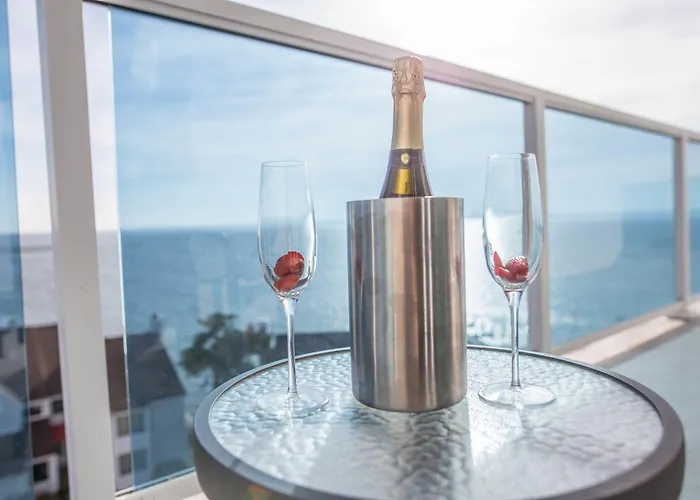 By Marriott Ocean